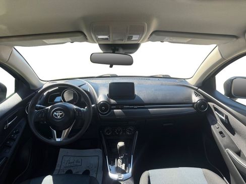 Used 2018 Toyota Yaris iA FWD image 6