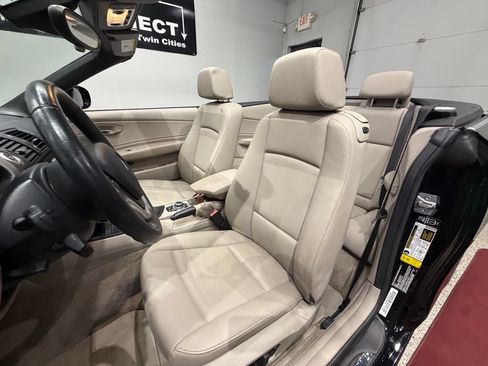 Used 2013 BMW 128i Convertible RWD image 28