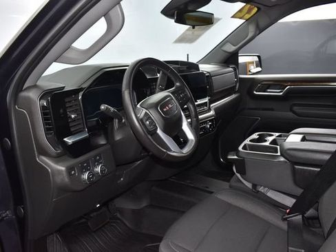 Used 2022 GMC Sierra 1500 Elevation AWD/4WD image 9