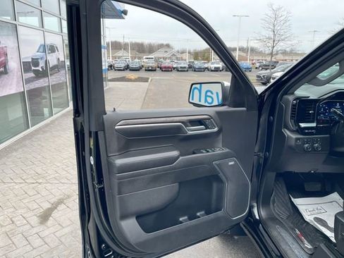 Used 2022 Chevrolet Silverado 1500 LTZ w/ LTZ Premium Package image 22