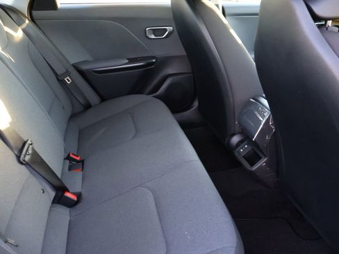 New 2025 Kia K4 LXS image 13