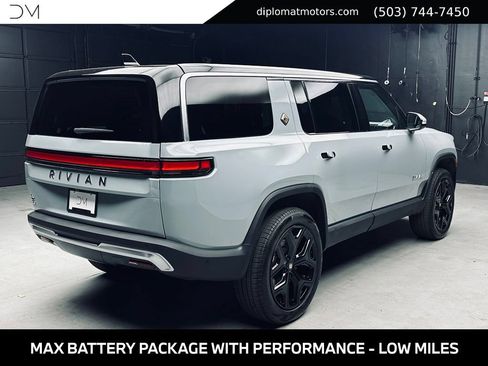 Used 2024 Rivian R1S Adventure Dual AWD/4WD image 6