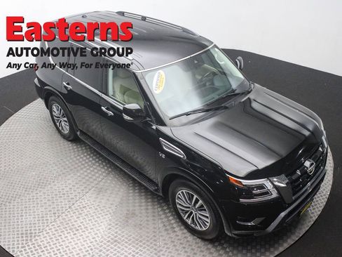 Used 2022 Nissan Armada SV w/ SV Appearance Package image 3
