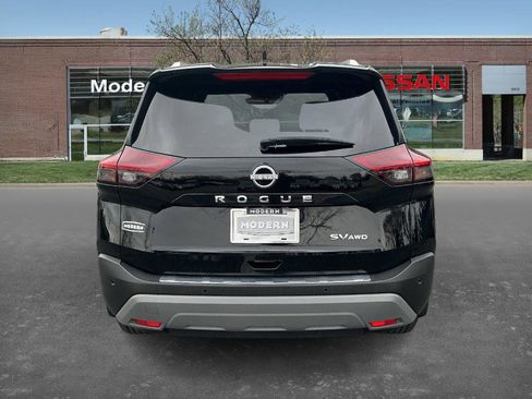 Certified 2023 Nissan Rogue SV w/ SV Premium Package image 3