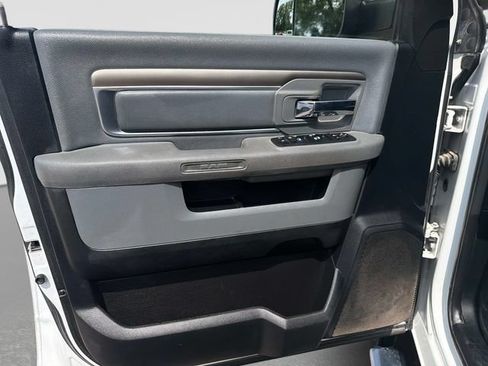 Used 2017 RAM 3500 Big Horn AWD/4WD image 17