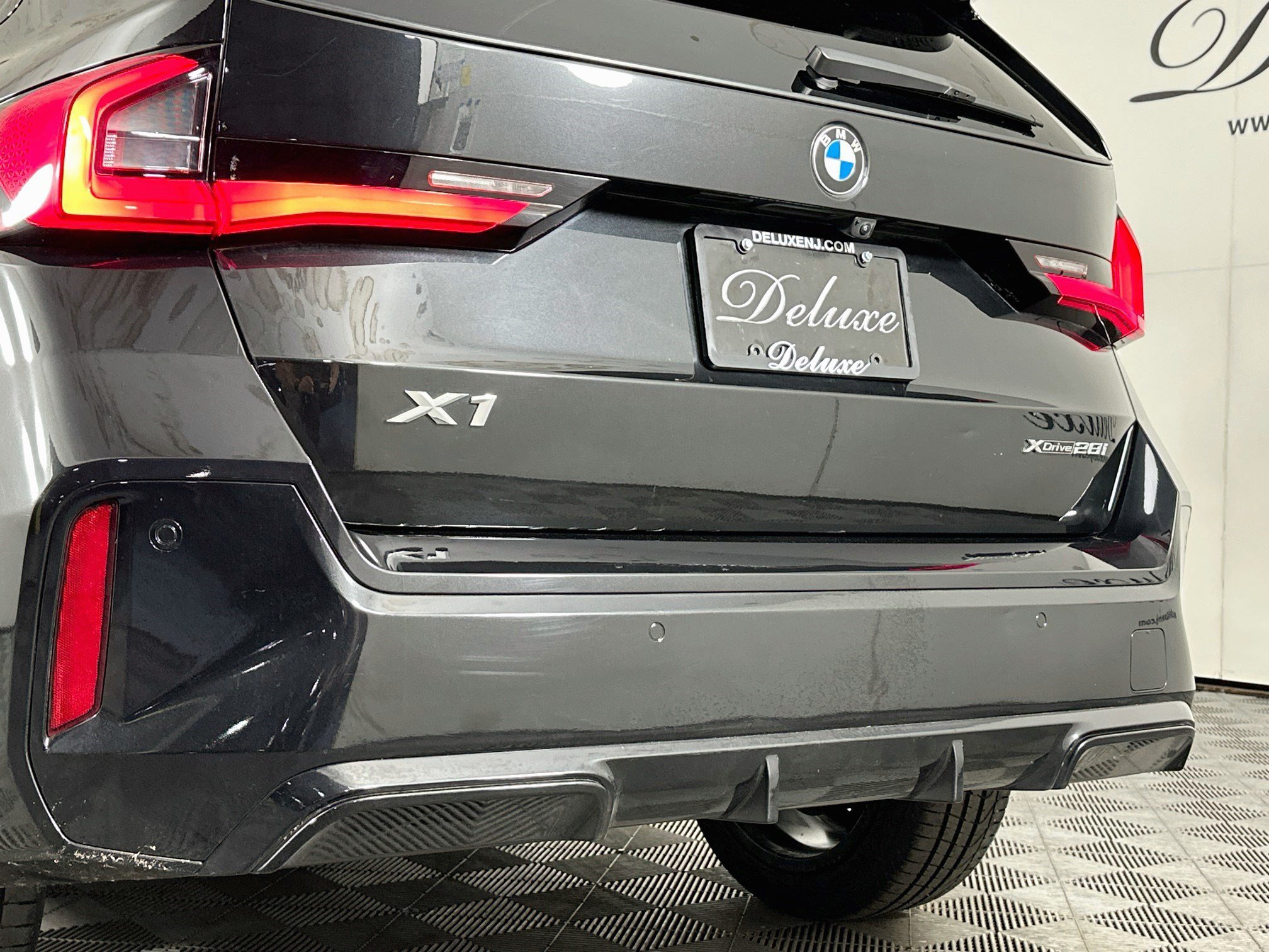Used 2023 BMW X1 xDrive28i w/ Premium Package AWD/4WD image 25