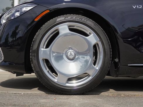 Used 2025 Mercedes-Benz Maybach S 680 4MATIC image 32