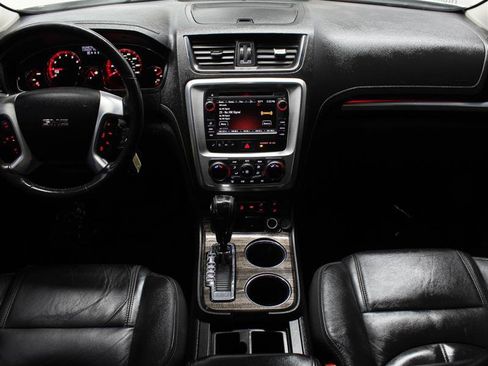 Used 2015 GMC Acadia SLT image 9