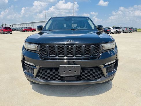 Used 2023 Jeep Grand Cherokee Limited w/ Luxury Tech Group II AWD/4WD image 39