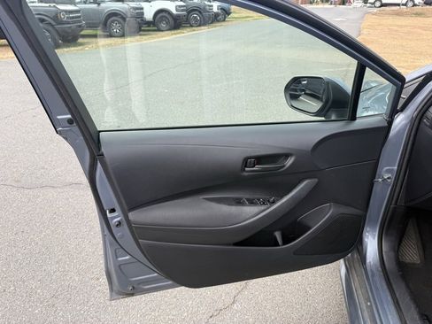 Used 2023 Toyota Corolla LE image 12