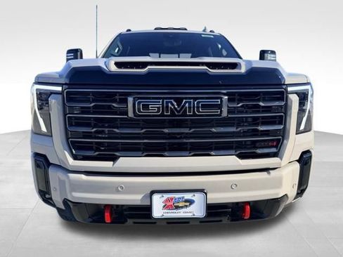 New 2026 GMC Sierra 2500 AT4 w/ AT4 Premium Plus Package image 8