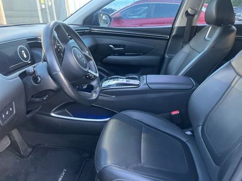 Used 2023 Hyundai Tucson Limited FWD image 2