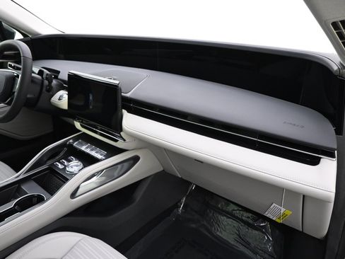 New 2026 Lincoln Nautilus Reserve image 15