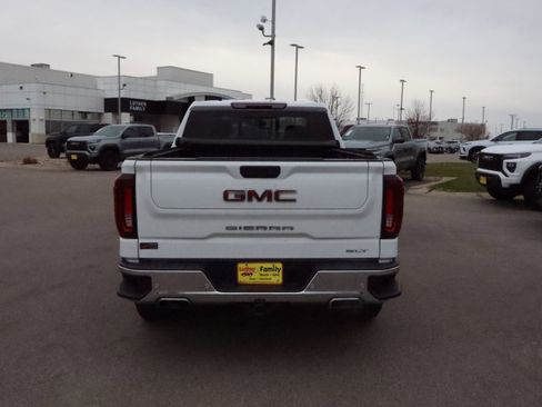 Certified 2022 GMC Sierra 1500 SLT w/ SLT Premium Plus Package image 6