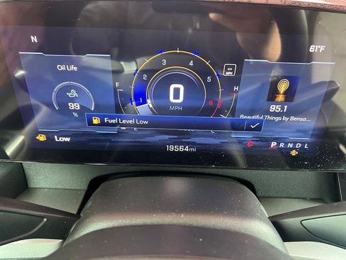 Used 2024 Chevrolet Traverse LT image 23