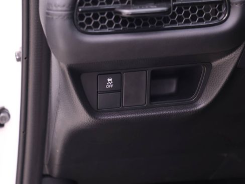 Used 2024 Honda HR-V LX image 16