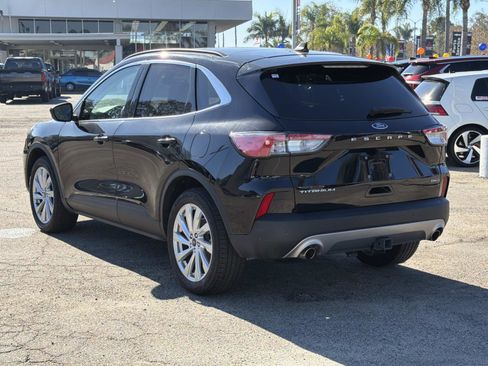 Used 2022 Ford Escape Titanium w/ Titanium Elite Package image 5