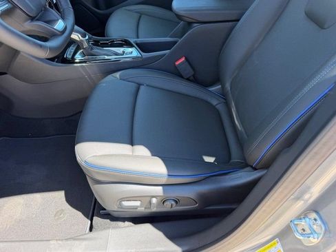 New 2026 Buick Encore GX Sport Touring w/ Advanced Technology Package FWD image 17