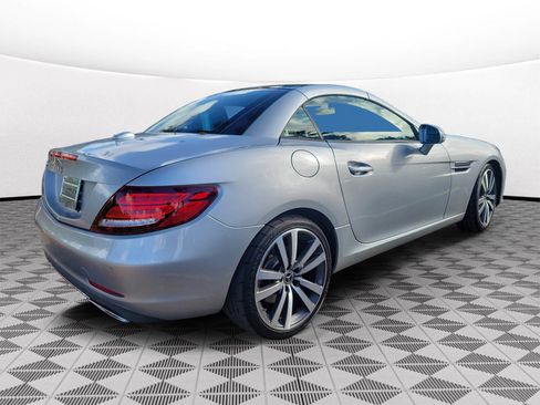 Used 2019 Mercedes-Benz SLC 300 image 4
