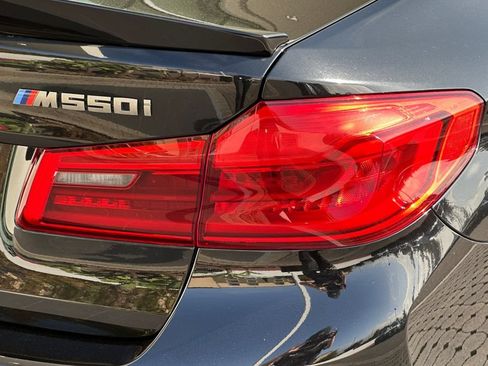 Used 2020 BMW M550i xDrive AWD/4WD image 33