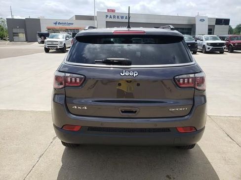 Used 2019 Jeep Compass Sport w/ Cold Weather Group AWD/4WD image 5