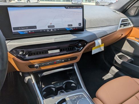 New 2026 BMW 330i Sedan w/ M Sport Package RWD image 22