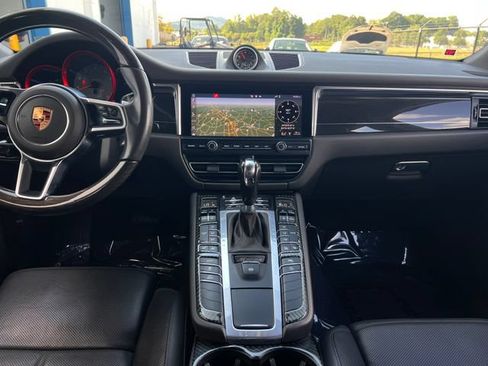 Used 2020 Porsche Macan S AWD/4WD image 16