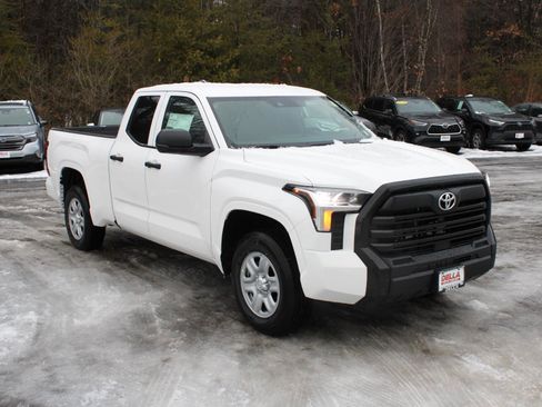 New 2026 Toyota Tundra SR image 3