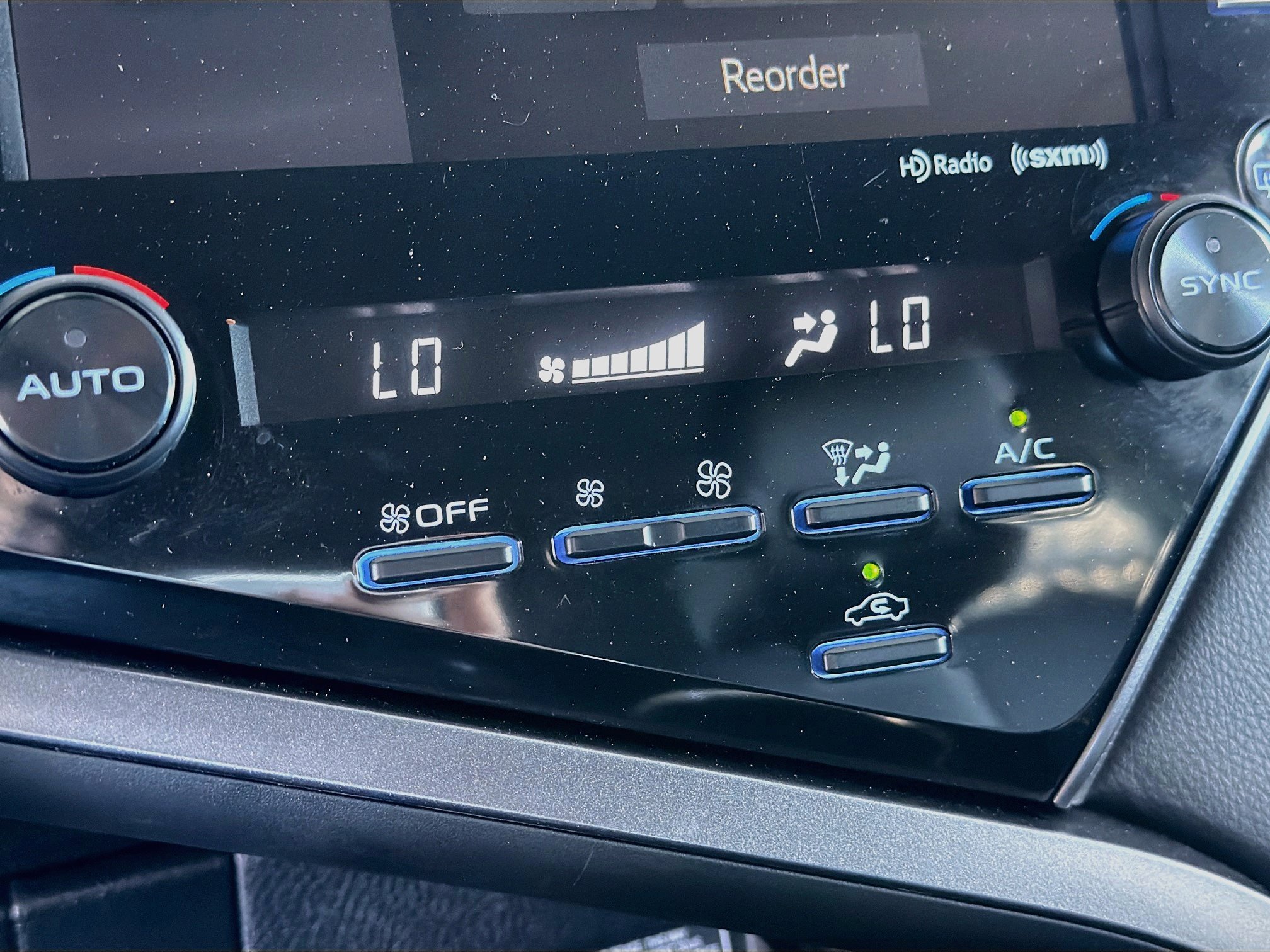 Used 2020 Toyota Camry XSE FWD image 23