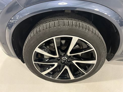 Certified 2023 Volvo XC90 B6 Plus w/ Protection Package Premier image 8