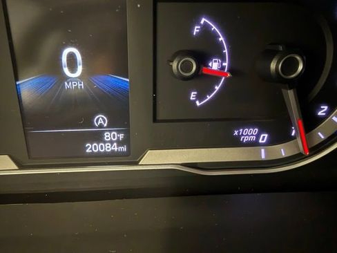 Used 2023 Hyundai Tucson SE image 19