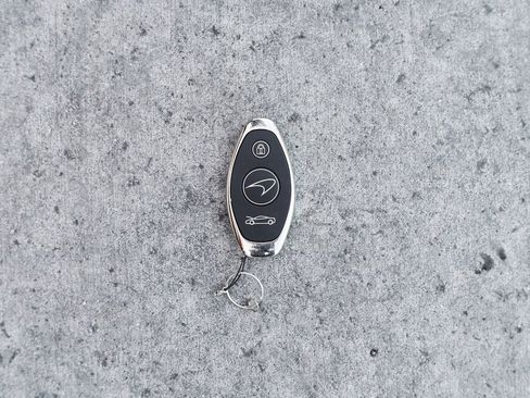 Used 2024 McLaren 750S Spider image 77