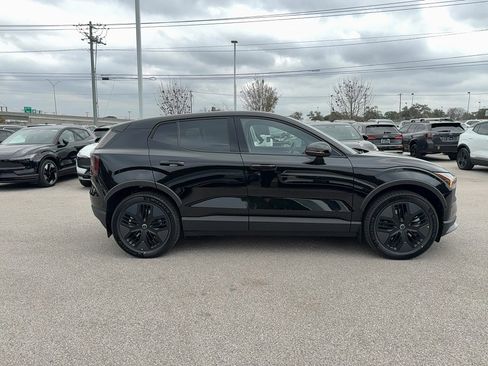 New 2026 Volvo EX30 Cross Country Ultra image 7