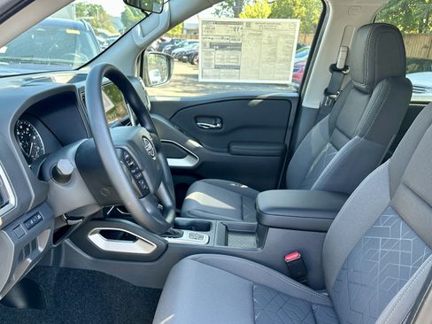 New 2026 Nissan Frontier SV image 4