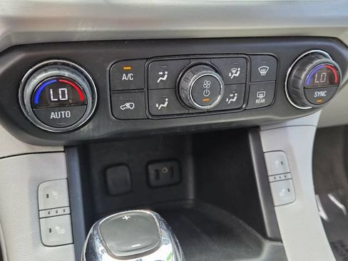 Used 2019 GMC Acadia SLT FWD image 27
