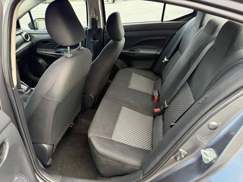 Used 2022 Nissan Versa S FWD image 12