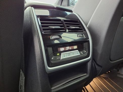 Used 2023 BMW X5 xDrive40i w/ Premium Package image 27