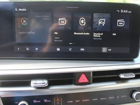 Certified 2024 Kia Sorento S w/ Panoramic Sunroof Package FWD image 48