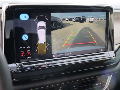 Used 2024 Volkswagen Atlas SEL image 35