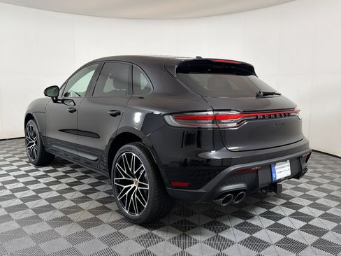 Used 2026 Porsche Macan AWD/4WD image 3