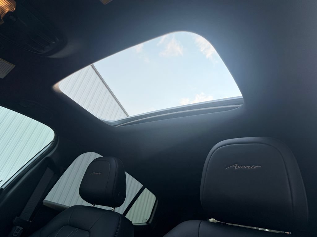 Used 2025 Buick Envista Avenir FWD image 15