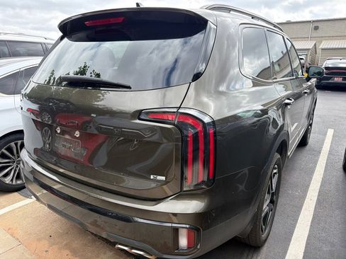 Used 2025 Kia Telluride EX X-Line AWD/4WD image 3