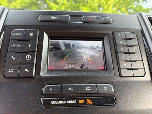 Used 2018 Ford F150 XLT image 18