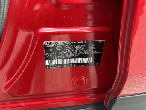 Used 2013 Toyota RAV4 Limited image 37