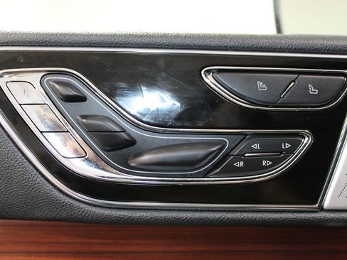 Used 2024 Lincoln Navigator Reserve image 23