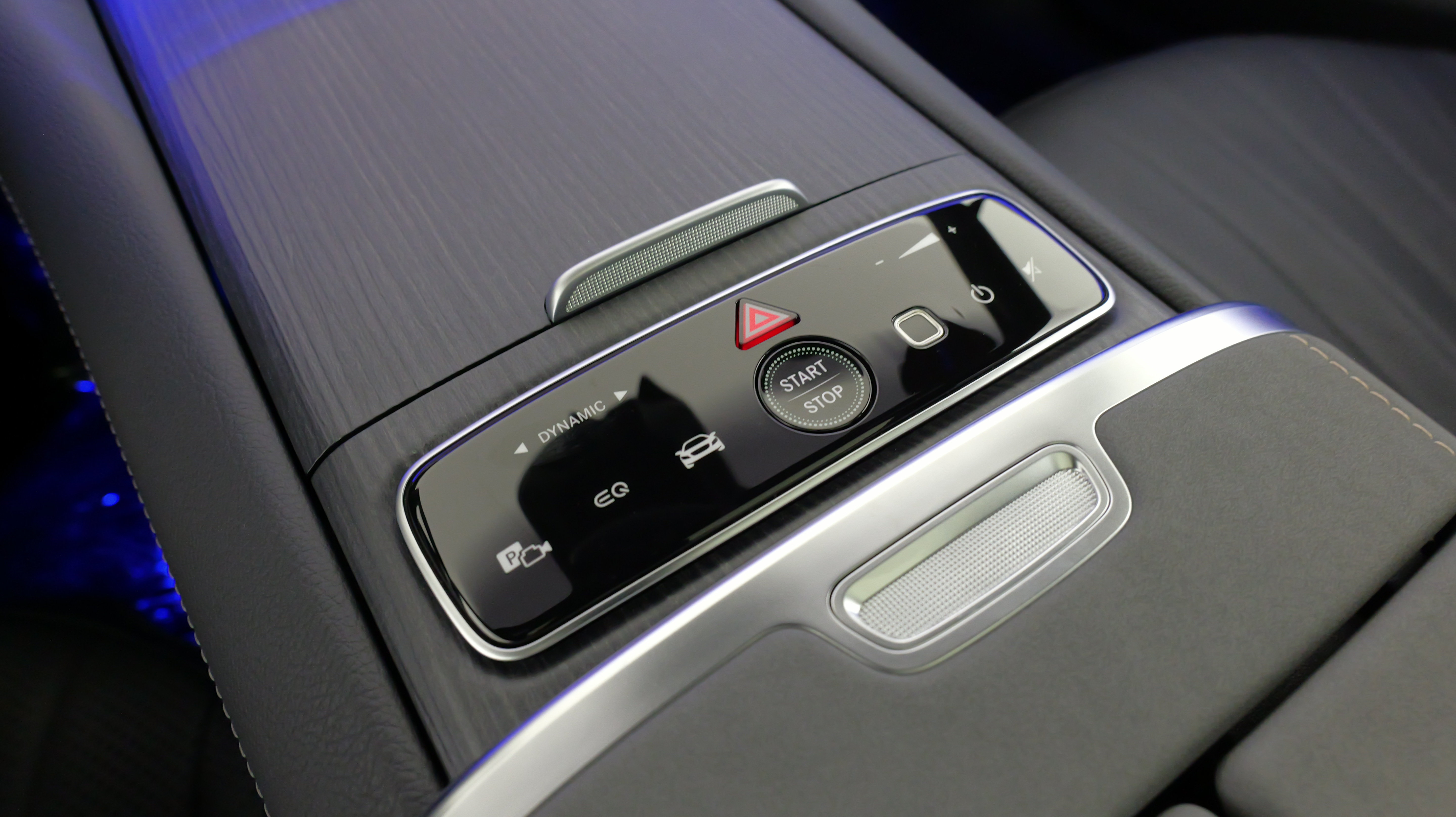 Used 2023 Mercedes-Benz EQS 580 4MATIC Sedan image 46