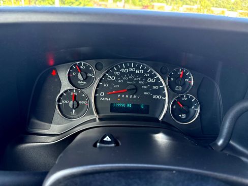 Used 2019 Chevrolet Express 3500 LT w/ LT Preferred Equipment Group image 28