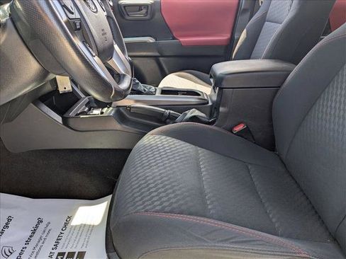 Certified 2022 Toyota Tacoma SR5 w/ Technology Package RWD image 15
