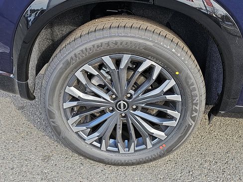 New 2026 Nissan Rogue Platinum w/ Platinum Premium Package image 5