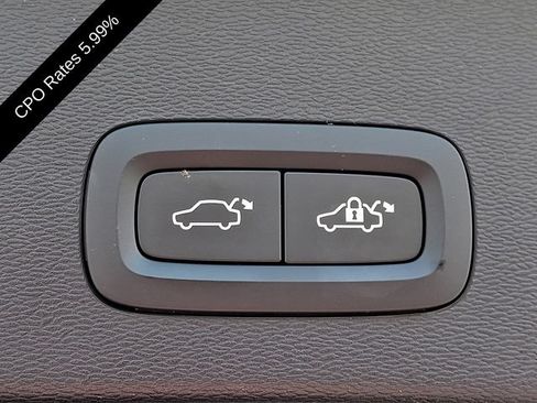 Certified 2023 Volvo C40 P8 Recharge Ultimate AWD/4WD image 32